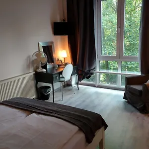https://midi-inn-parkhotel-mitte-berlin.find-berlin-hotels.com