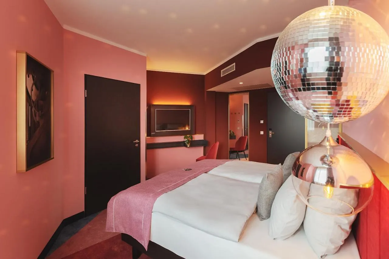 Hotel Holiday Inn - The Niu, Loco Munich North By Ihg